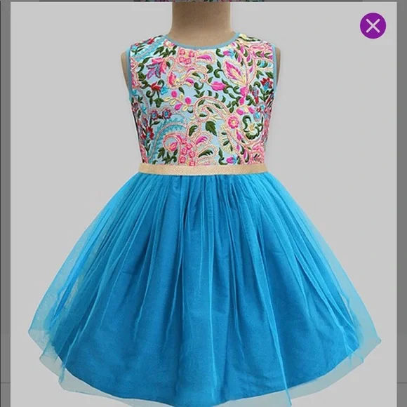 Three ATUN Girls Dresses - Picture 3 of 3